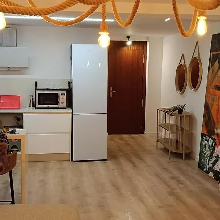 Loft Sol Y Mar * لقنت